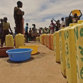 Uganda – Struggle for Water<span>Water in northern Uganda, where hundreds of thousands of South Sudanese have sought refuge, is scarce. Trucking water from the River Nile is both costly and unsustainable.</span>